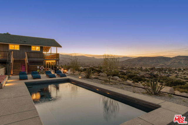 5637 Minna Gombell Lane, Pioneertown CA: https://media.crmls.org/mediaz/928fc486-312c-4238-923a-7dd90ec341df.jpg