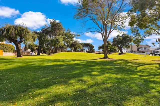 Detail Gallery Image 8 of 14 For 1390 Valencia Loop, Chula Vista,  CA 91910 - 4 Beds | 2 Baths