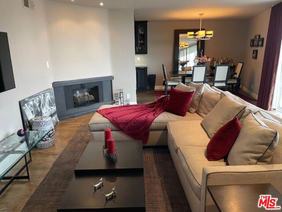 MLS #25546107 image #9