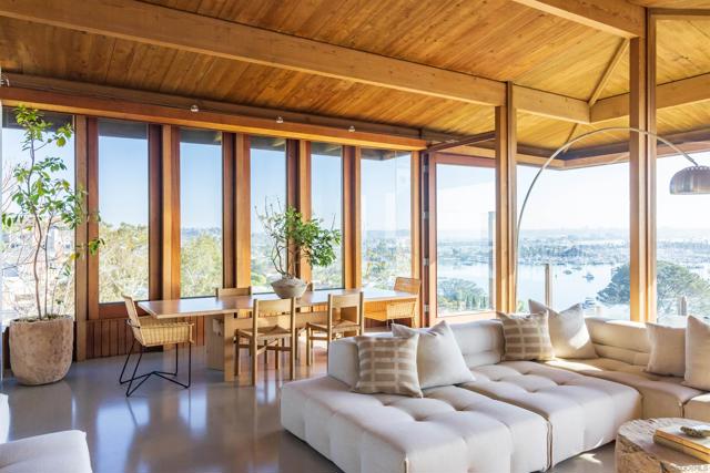 3016 Rogers Street, San Diego CA: https://media.crmls.org/mediaz/9290e41f-6953-4116-ac01-2b9bbed162e0.jpg