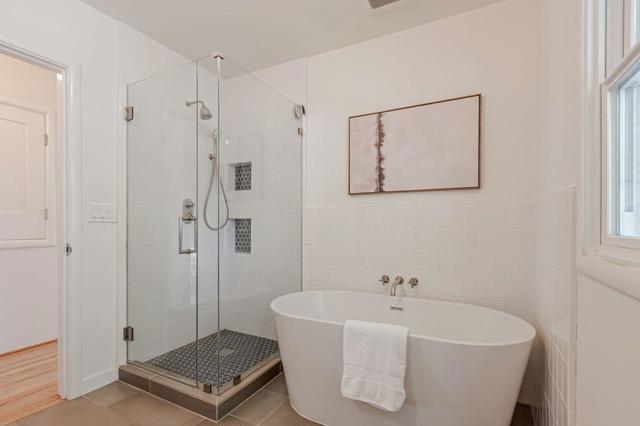 991 E Taylor Street, San Jose CA: https://media.crmls.org/mediaz/9291d824-1161-4789-9fc1-da2b2268d4a1.jpg