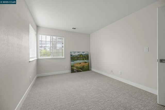 316 Mercury Way, Pleasant Hill CA: https://media.crmls.org/mediaz/9292d1dd-155f-4ff4-9e0d-6fa141318372.jpg