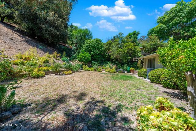 20418 Miranda Street, Woodland Hills CA: https://media.crmls.org/mediaz/929300cf-7dd1-4b73-975a-52fcd8e855e2.jpg