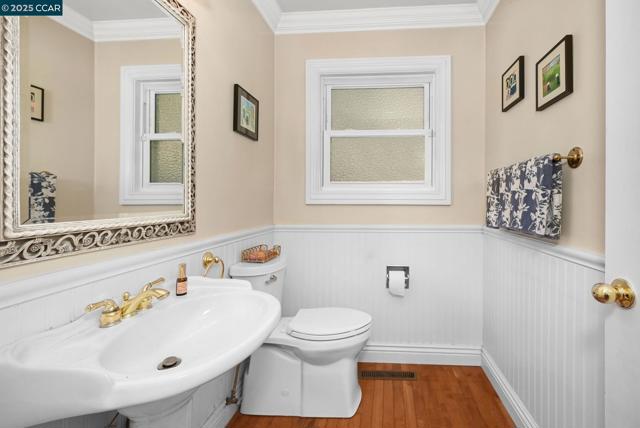 35 Alta Sierra Pl, Alamo CA: https://media.crmls.org/mediaz/92943ce9-b7ed-41f8-860a-4dc903942feb.jpg