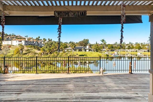 Detail Gallery Image 13 of 27 For 1610 via La Plaza, San Marcos,  CA 92078 - 3 Beds | 3 Baths