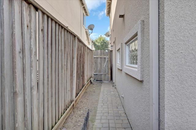 1898 Bradbury Street, Salinas CA: https://media.crmls.org/mediaz/9294e42d-7f68-44a2-85dd-340819bc74b2.jpg