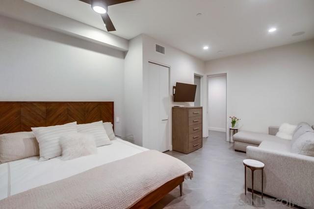 2885 Gate Three Place, Chula Vista CA: https://media.crmls.org/mediaz/92950e51-269c-4e46-ba63-744cd5d2e99c.jpg