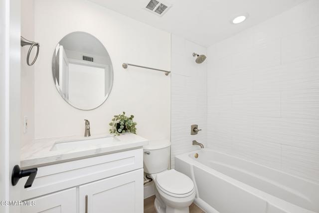 2091 Marter Avenue, Simi Valley CA: https://media.crmls.org/mediaz/92957efa-9bc0-4933-91a6-8d4c03ffff9e.jpg