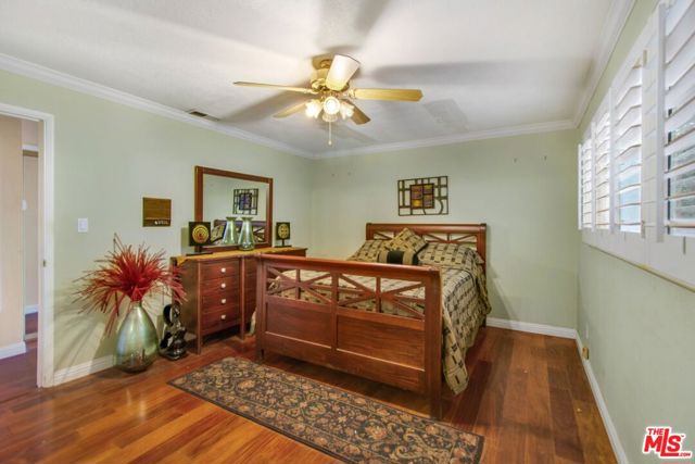 4272 Don Carlos Drive, Los Angeles CA: https://media.crmls.org/mediaz/92982118-95b5-47d9-9d2a-d7dc79986e57.jpg