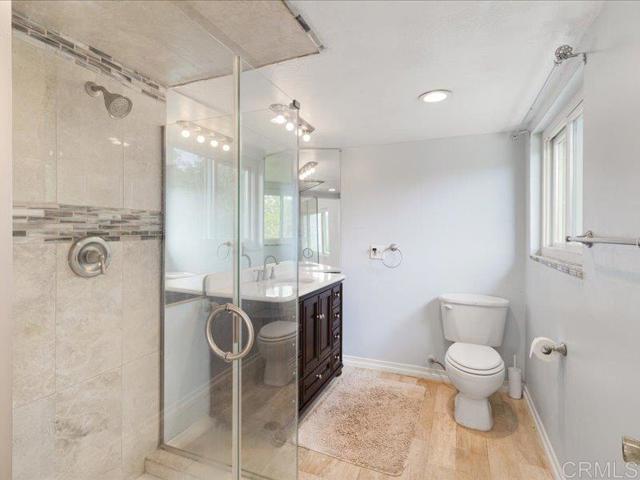 10071 Gomez Creek Road, Fallbrook CA: https://media.crmls.org/mediaz/9298714f-2a1a-415f-9890-24519fe5c0cb.jpg