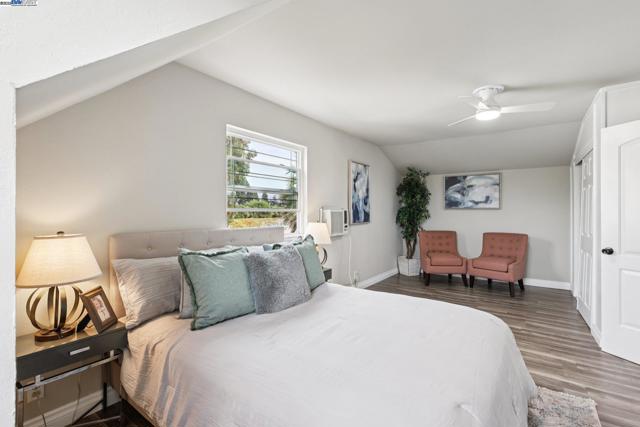 28399 Cubberley Ct, Hayward CA: https://media.crmls.org/mediaz/9298d2e5-d09e-45f7-b23c-70912ae4dbba.jpg