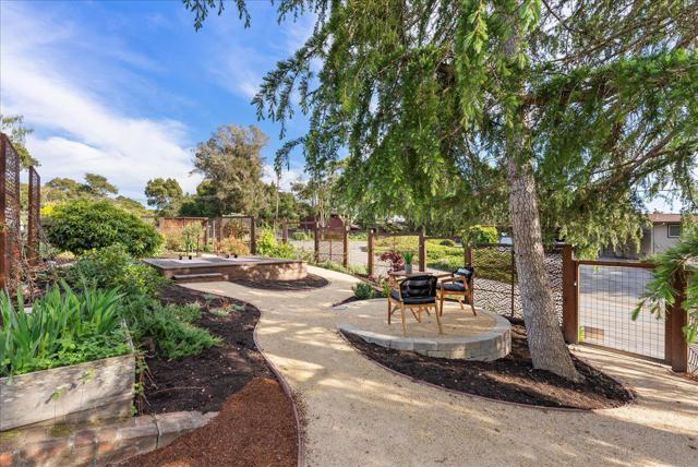 3400 Haas Drive, Aptos CA: https://media.crmls.org/mediaz/9299f8b8-216a-4c8c-bb93-2a703c32c87e.jpg