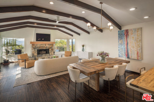 4713 Bedel Street, Woodland Hills CA: https://media.crmls.org/mediaz/929adb09-b878-4214-bcc0-c33a084e01e7.jpg