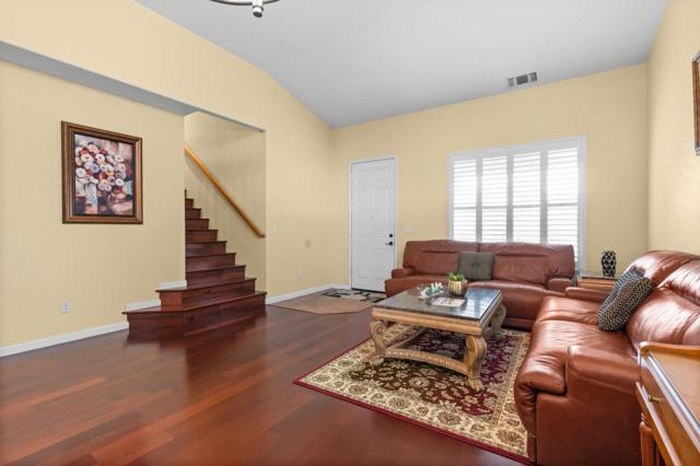 354 Vasconcellos Avenue, Manteca CA: https://media.crmls.org/mediaz/929b6292-a1b7-42d5-9fef-4b5b958c1591.jpg