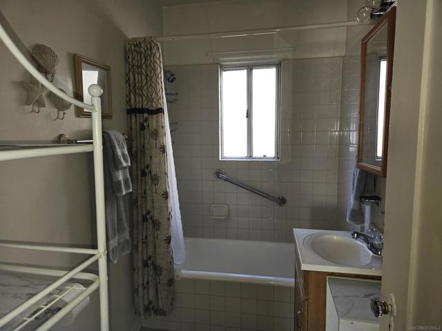 Image 19 of 20 For 676 J Ave  