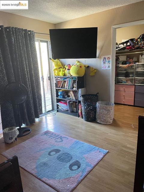 137 El Dorado Dr, Pittsburg CA: https://media.crmls.org/mediaz/929ca235-e56a-4b3a-bced-6b31522db7ab.jpg