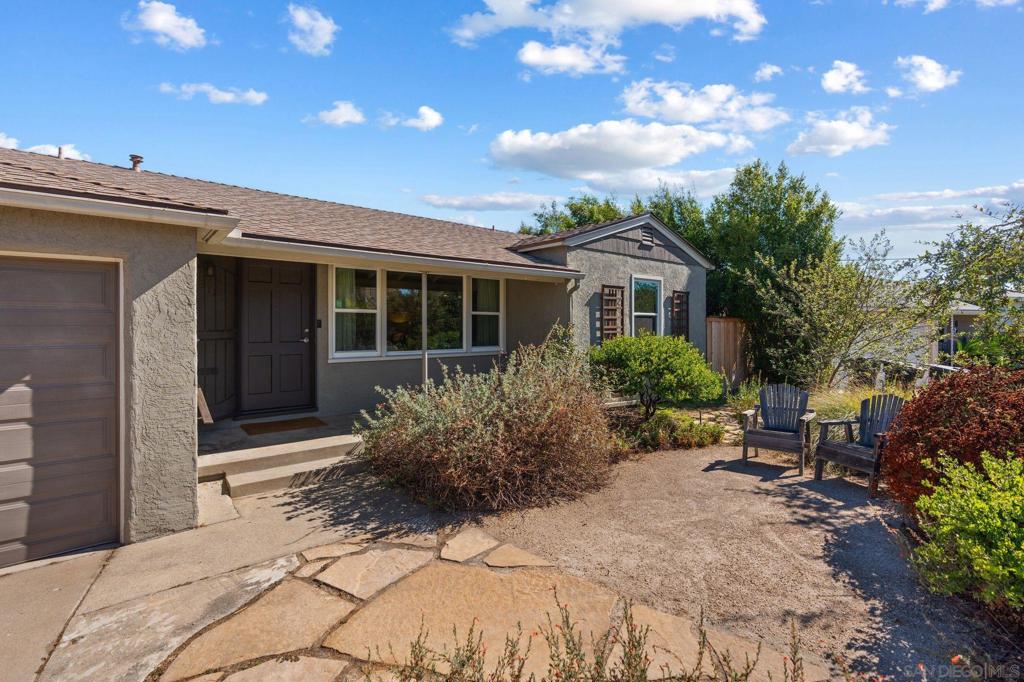 4311 Elma Ln