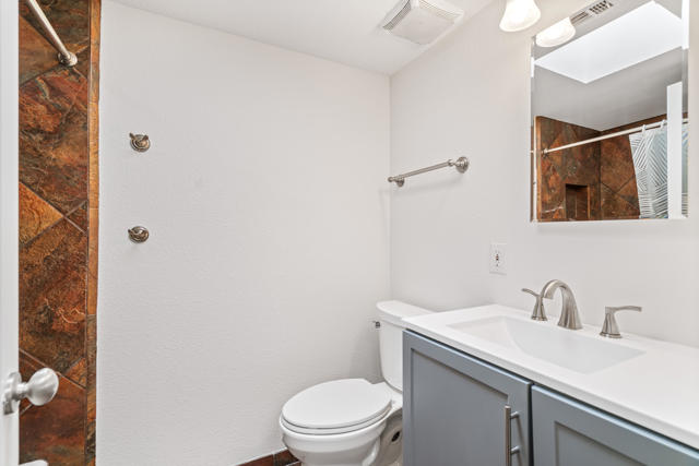 2501 N Indian Canyon Drive #631, Palm Springs, CA 92262
