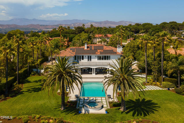 1069 Corte Barroso, Camarillo CA: https://media.crmls.org/mediaz/929d077d-790c-4b79-b56b-2b14000f4be0.jpg