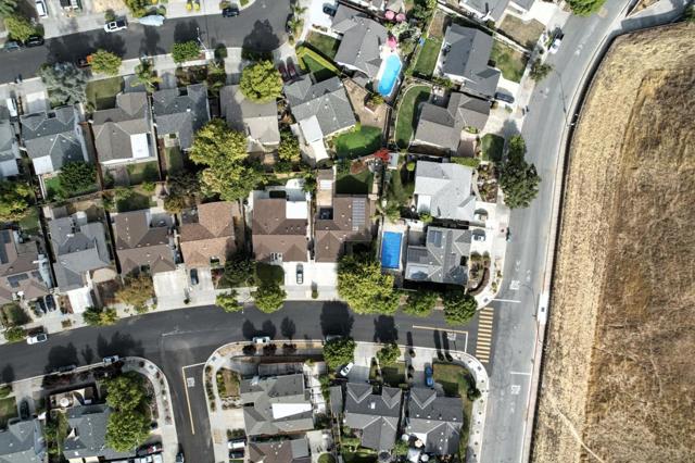 6270 Blossom Avenue, San Jose CA: https://media.crmls.org/mediaz/929d354f-cd07-41d0-8df8-207854721625.jpg
