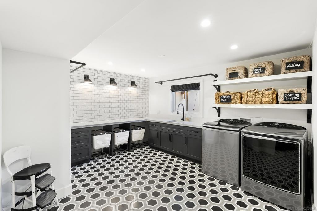 MLS #250043061SD image #9