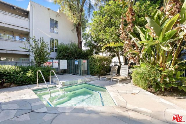 20134 Leadwell Street, Winnetka CA: https://media.crmls.org/mediaz/92a02a86-81c0-4435-8d26-de8cd5c5f9ab.jpg