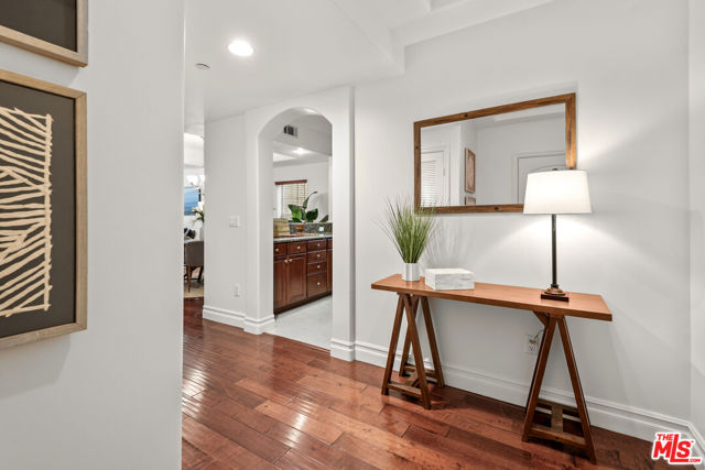 15206 Burbank Boulevard, 108 photo 5