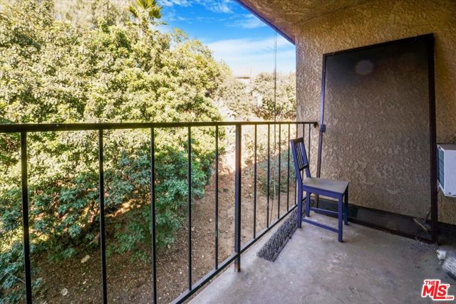5036 Echo Street, Los Angeles CA: https://media.crmls.org/mediaz/92a0e334-6619-43cf-a4c5-4ec330c3c115.jpg
