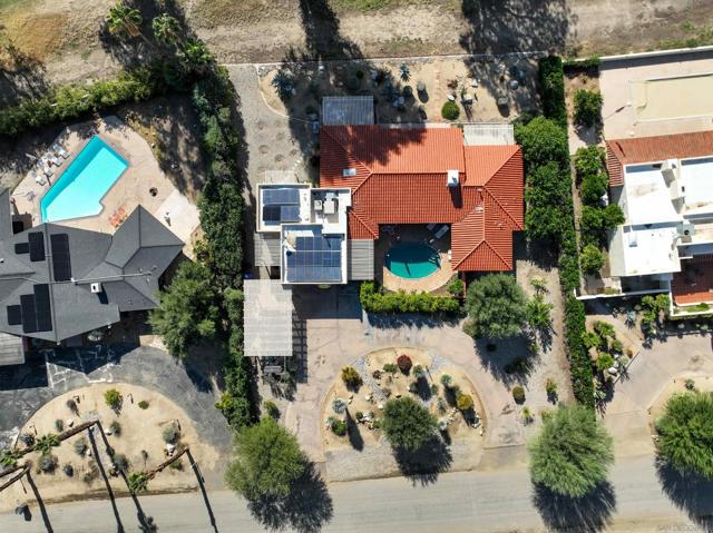181 Montezuma Dr, Borrego Springs CA: https://media.crmls.org/mediaz/92a14908-aaa6-4d64-a33e-40e2bbd31c10.jpg