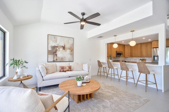 Image 7 of 53 For 41690 Woodhaven Drive