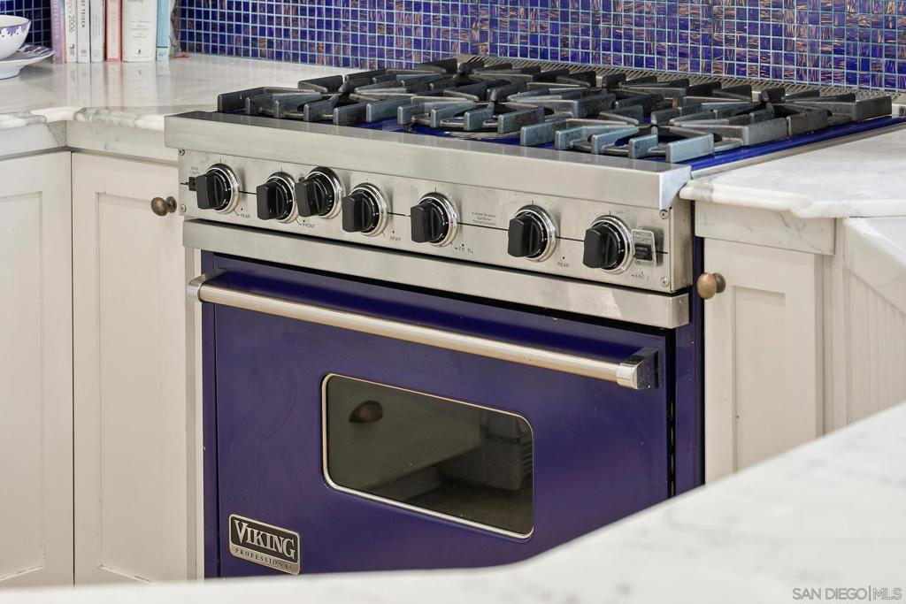 5437 La Jolla Blvd - photo 12