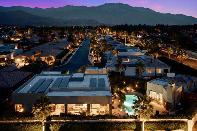 36066 Da Vinci Drive, Cathedral City CA: https://media.crmls.org/mediaz/92a32684-ead4-427a-8f00-6fb98321a701.jpg