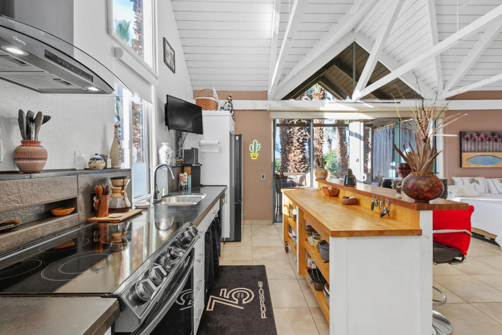 MLS #219138712DA image #17