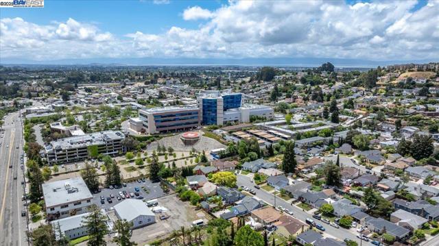 19678 Bernal Street, Castro Valley CA: https://media.crmls.org/mediaz/92a3444a-743a-4ea5-abfc-cd9fe3162d53.jpg