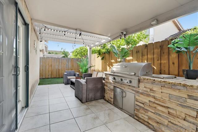 554 Friendly Ct E, El Cajon CA: https://media.crmls.org/mediaz/92a4ccae-5418-49ea-9caf-fe7ddde5551c.jpg