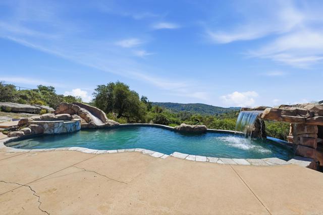 Detail Gallery Image 32 of 74 For 26940 Paradise Meadow Ln, Valley Center,  CA 92082 - 3 Beds | 2 Baths