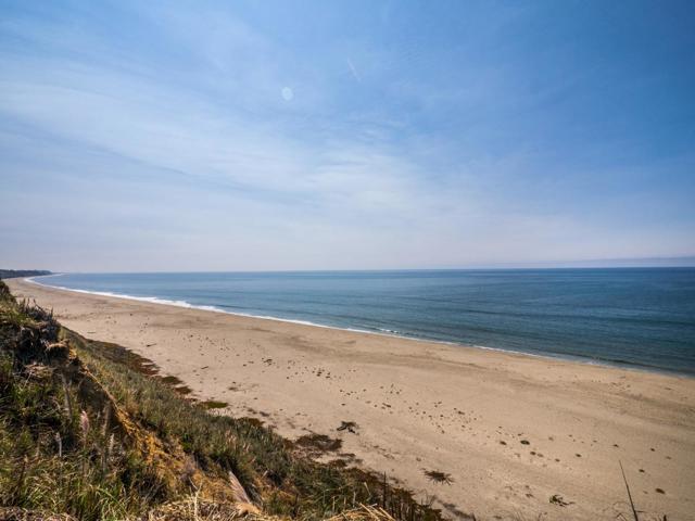 261 Dry Creek Road, Aptos CA: https://media.crmls.org/mediaz/92a6770e-c000-4a93-9f7b-fb1aaf529b13.jpg