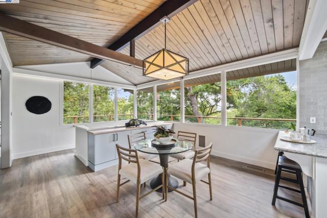 589 TAHOS ROAD, Orinda CA: https://media.crmls.org/mediaz/92a69003-0c94-42a1-b0d4-fbdbfeafed8f.jpg