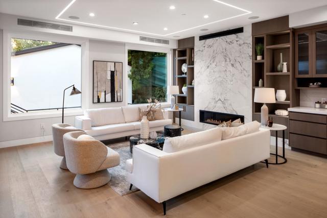 1080 Creek Drive, Menlo Park CA: https://media.crmls.org/mediaz/92a6e219-610f-4f47-82ce-063e01f4ad1b.jpg