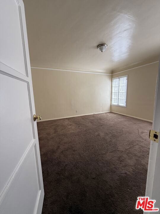 4196 5th Avenue, Los Angeles CA: https://media.crmls.org/mediaz/92a7c81e-6dc0-45d3-891c-181a3b96222e.jpg