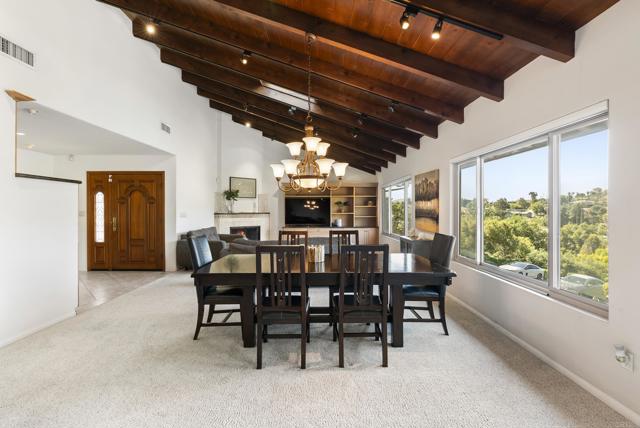 1929 Forester Creek rd, El Cajon CA: https://media.crmls.org/mediaz/92a8264e-5962-41d9-8d0d-787a5987e05b.jpg