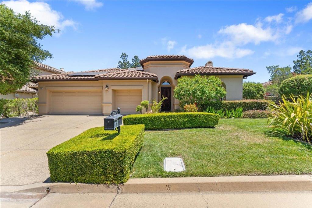 3440 Gravina Place