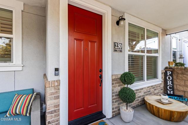230 Farmhouse Drive, Simi Valley CA: https://media.crmls.org/mediaz/92aaf951-9699-4a36-ac1e-e1055cb0cb66.jpg