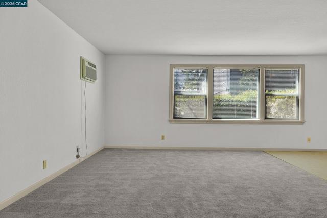 940 East St, Lafayette CA: https://media.crmls.org/mediaz/92ac929e-d08a-43c2-8b22-c68237c67064.jpg