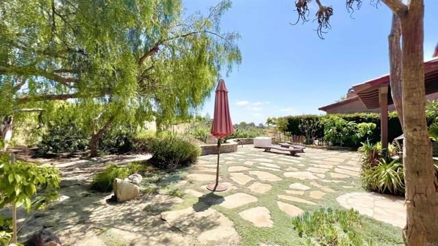 8137 Santaluz Village Grn S, San Diego CA: https://media.crmls.org/mediaz/92acfc5a-3764-43d3-bfbf-543fe8381a10.jpg