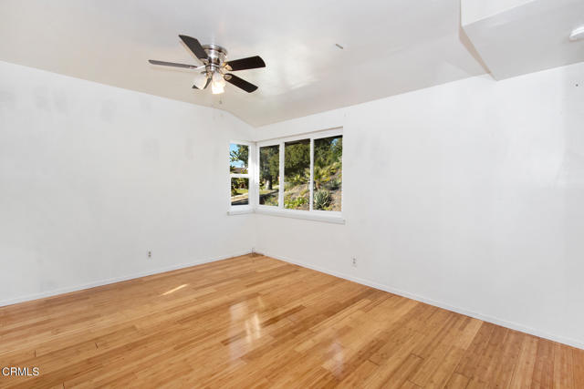 Detail Gallery Image 17 of 33 For 10834 Sevenhills Dr, Los Angeles,  CA 91042 - 3 Beds | 2 Baths