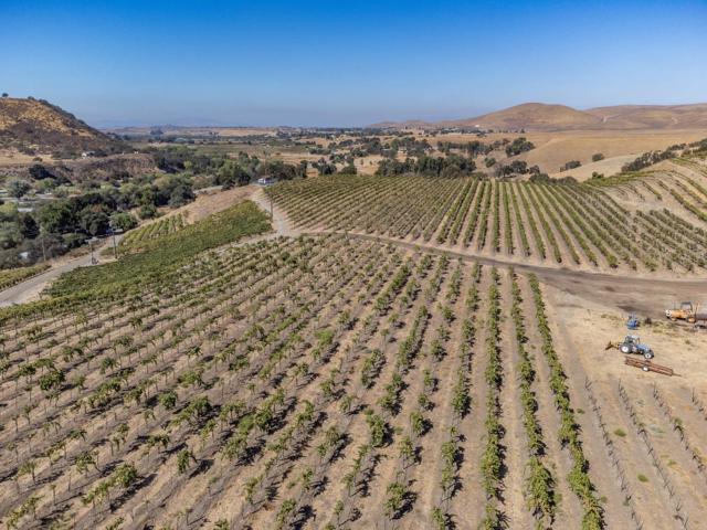 0 Airline Highway, Tres Pinos CA: https://media.crmls.org/mediaz/92add460-7d2a-4d7e-98eb-58410c864baf.jpg