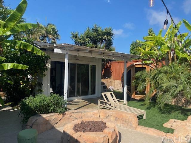 3984 Scott Dr., Carlsbad CA: https://media.crmls.org/mediaz/92ae4300-4284-443e-ab08-4f2b64bcbb49.jpg