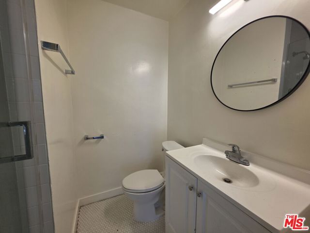1635 S Beverly Glen Boulevard, Los Angeles CA: https://media.crmls.org/mediaz/92af7d11-a908-4e67-bacf-0cea60c4c07c.jpg