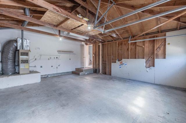 3239 Serra Avenue, Carmel CA: https://media.crmls.org/mediaz/92afdb2b-dc9c-4610-8a08-80bfd3aca7db.jpg